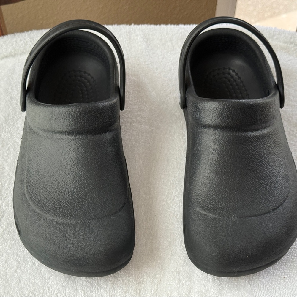Crocs Classic Clog Sandle Mens 7 Womens 9 All Black Strap Unvented